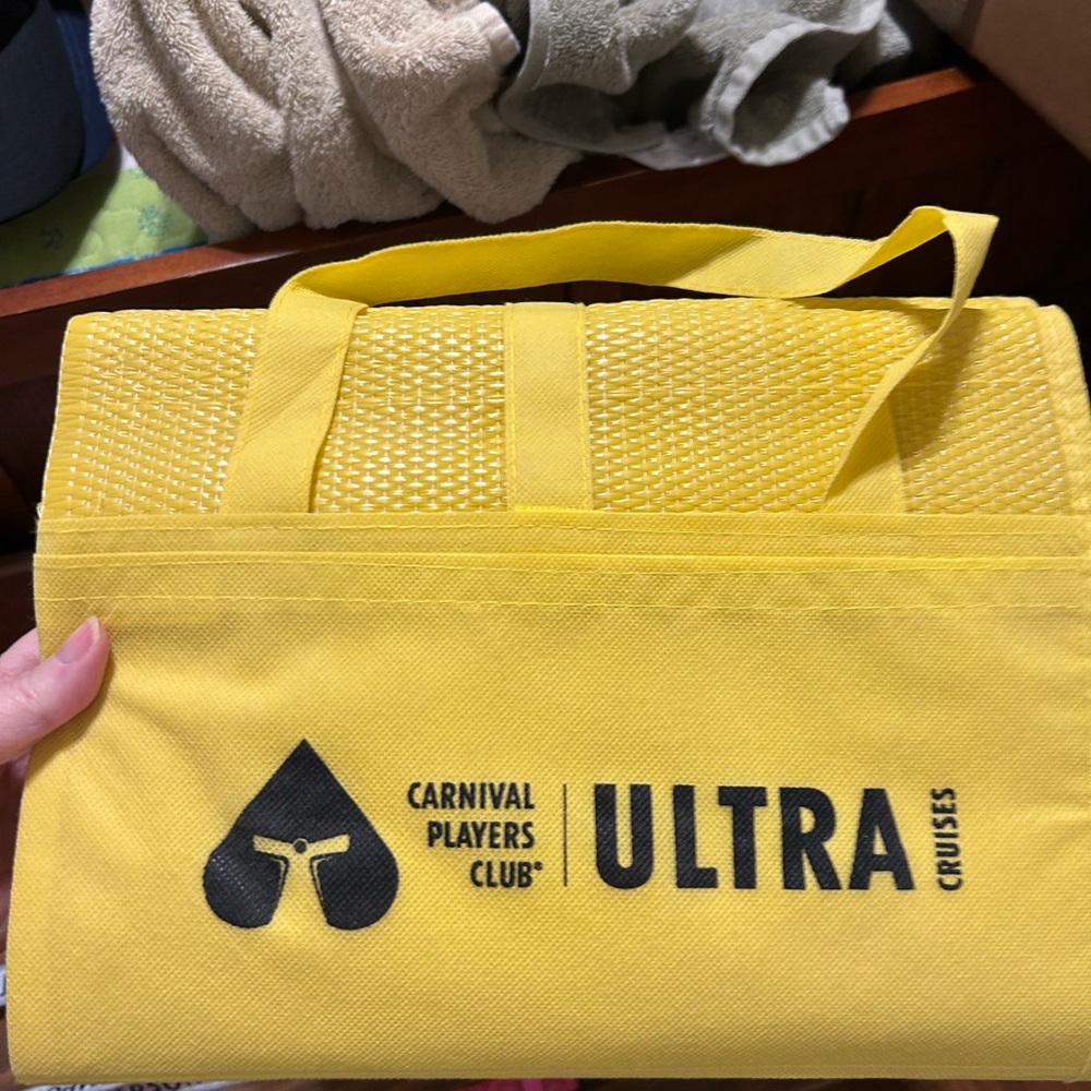 Carnival Players Club ULTRA Yellow Beach Mat 35x70